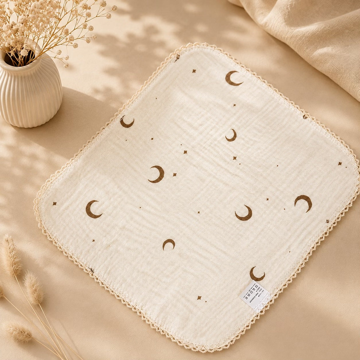 Scalloped wash cloth (1 Pc)