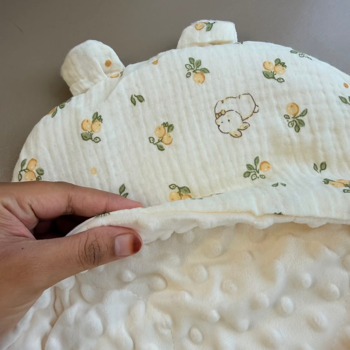 Cozy bubble sleeping bag