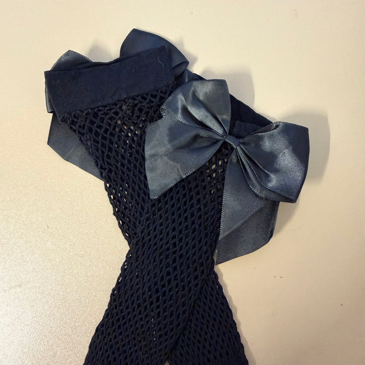 Bloom bow net socks