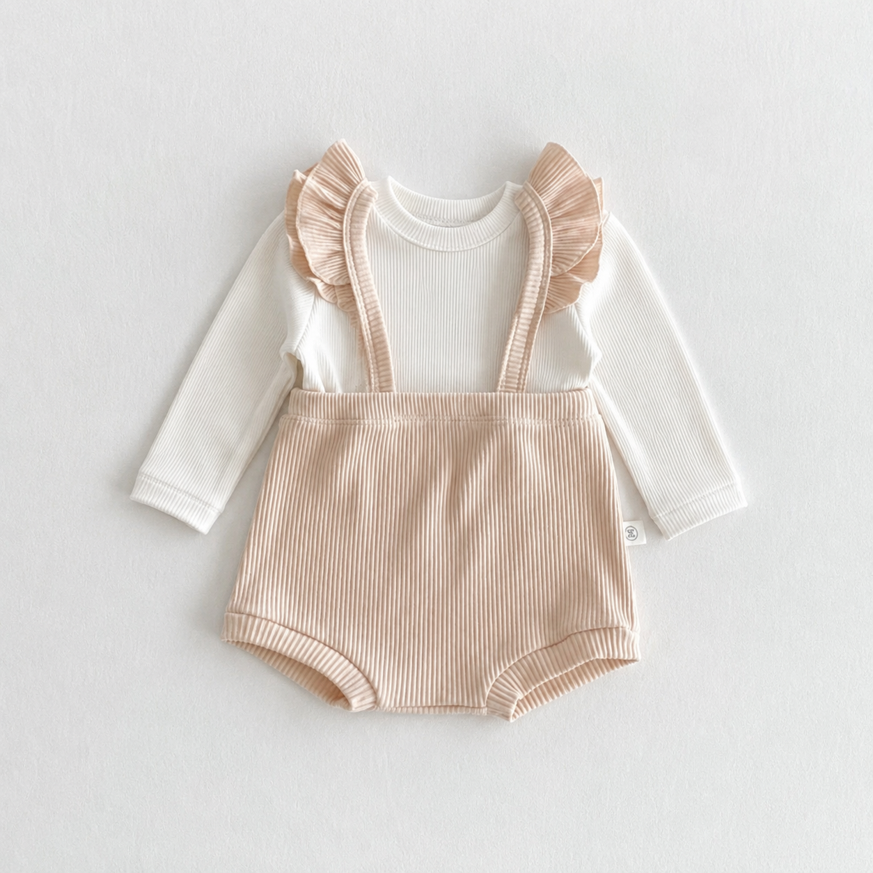 Evie romper beige