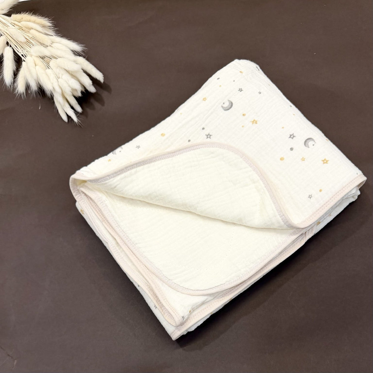 Ivory snuggle quilt