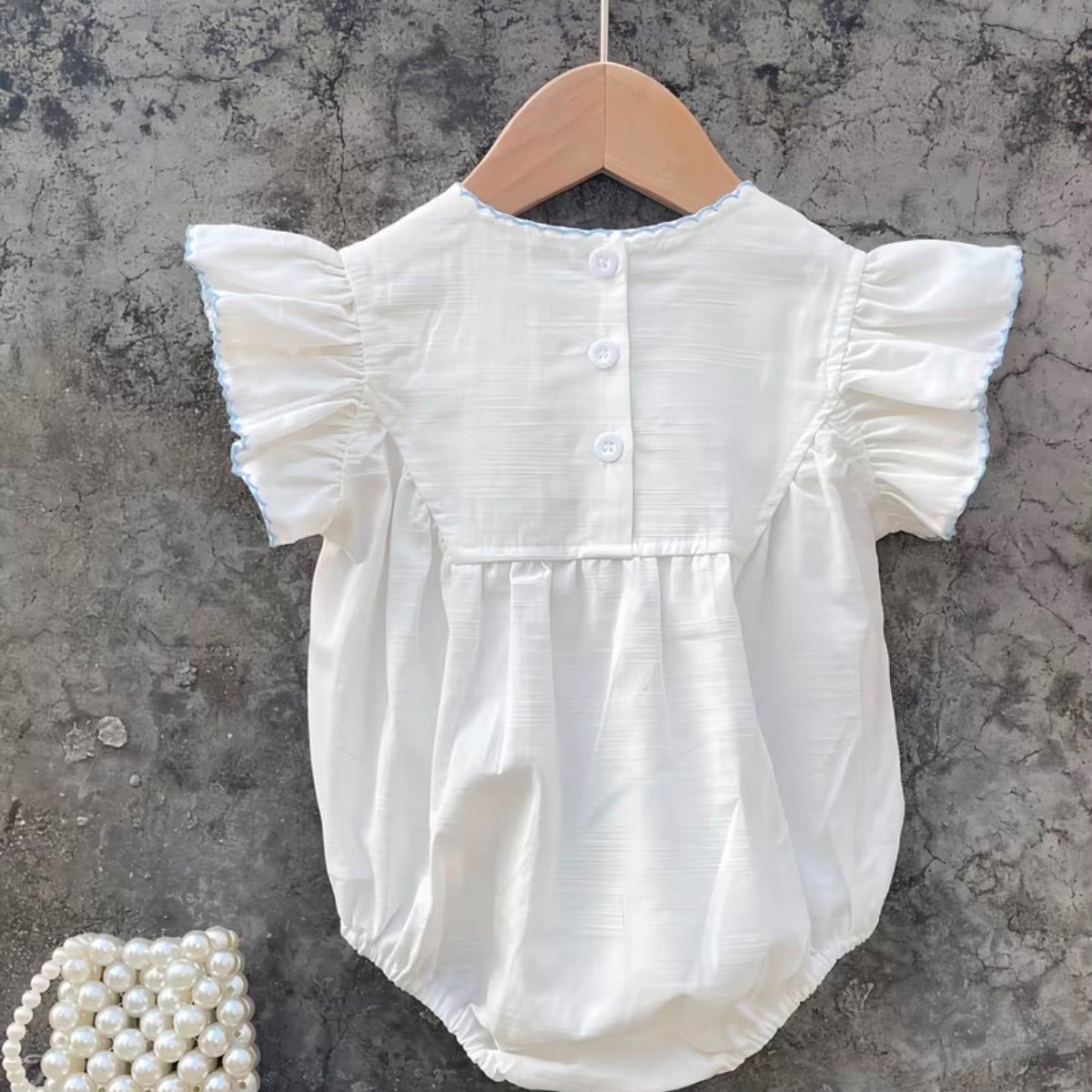 Ella romper