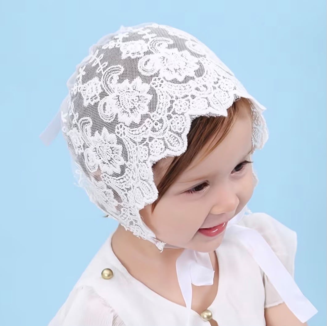Victoria lace bonnet